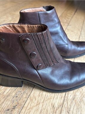 Ariat Brown Leather Ankle Booties - side snaps